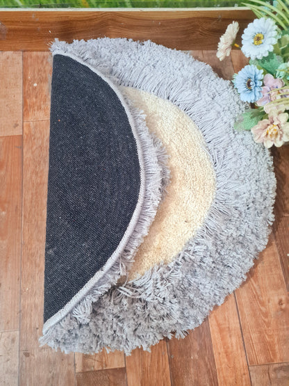 Shaggy Round Carpet- Grey & White