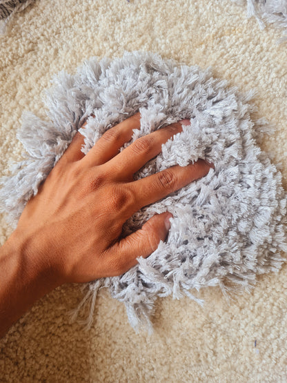 Shaggy Round Carpet- Grey & White