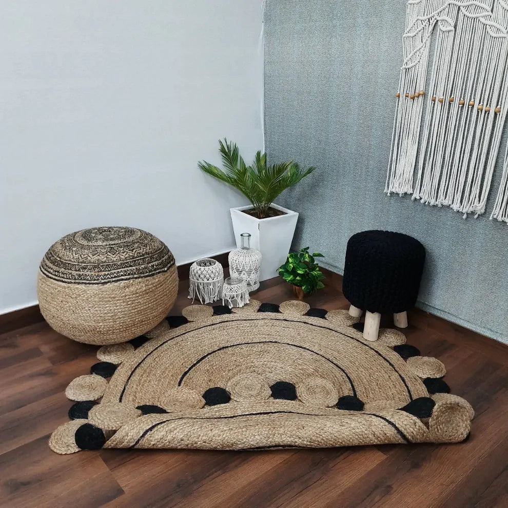 Natural Jute With Black Round Tikki Border Braided Carpet .