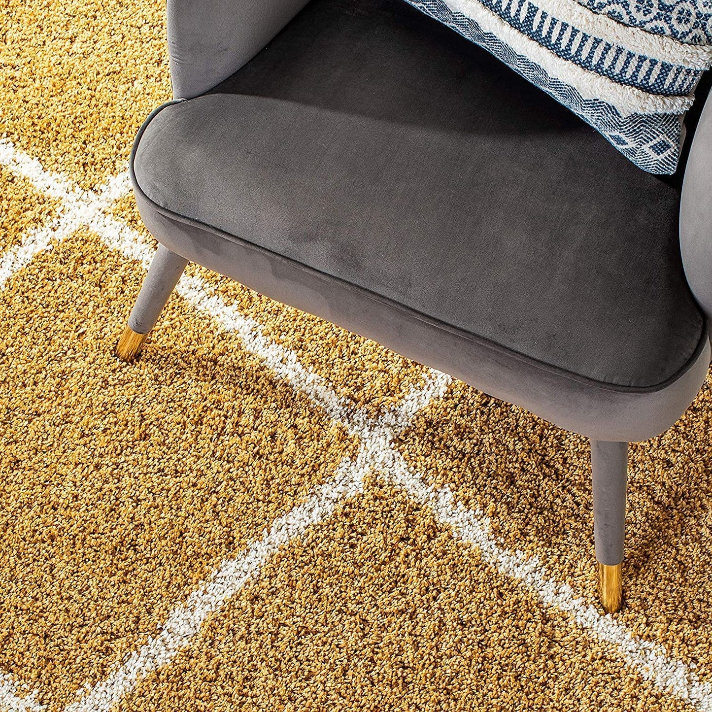 Diamond shade Design Premium Soft Microfiber luxury Shaggy Rug.