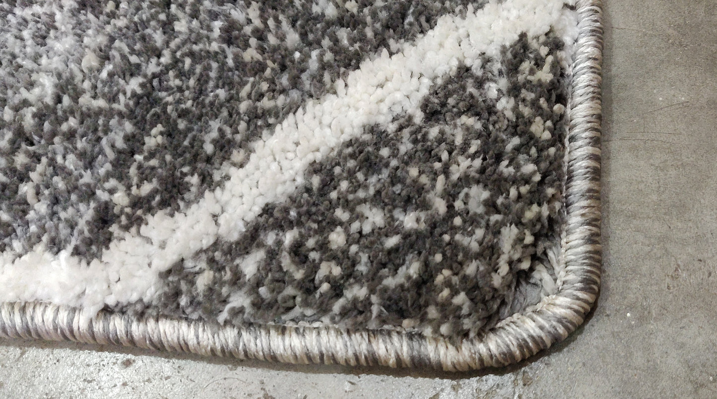 Moroccan Style Microfiber Carpet Runner Grey & Ivory mix Soft, Non-Slip, Easy to Clean handtufted Bedside Runner.