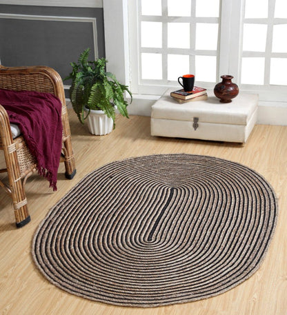 Jute With Black Cotton Oval Collection Classic Hand Woven Area Rug.