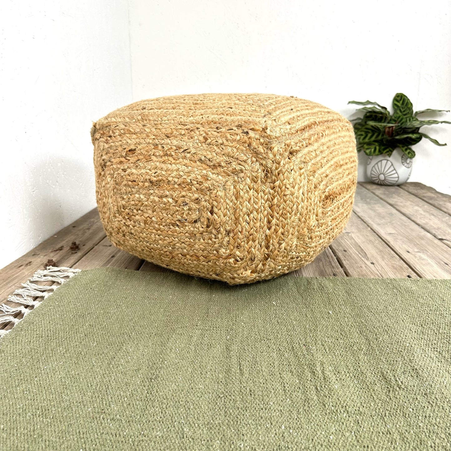 Jute Pouf.